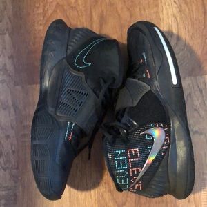 Kyrie 6 Black/Multicolored